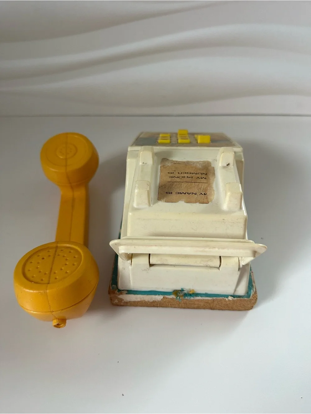Fisher-Price Pop-Up-Pal Chime Phone 1968 Vintage #150 Toy chime carrying handle
